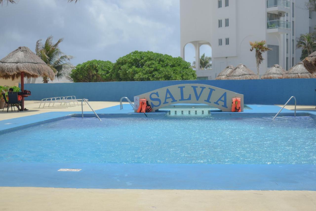 Luxury Caribbean Condos By Salvia Cancun Beachfront Bagian luar foto