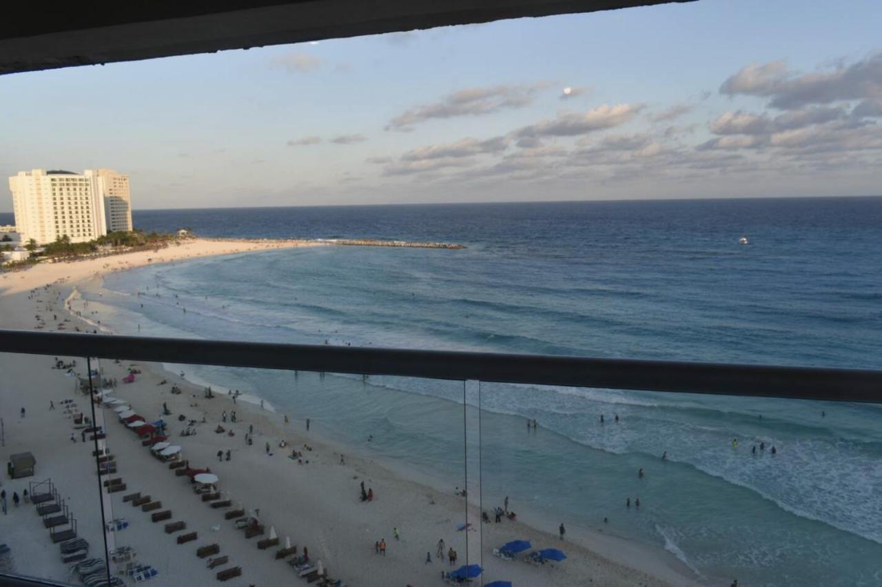 Luxury Caribbean Condos By Salvia Cancun Beachfront Bagian luar foto