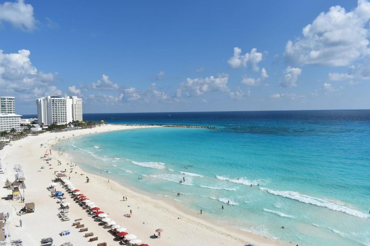 Luxury Caribbean Condos By Salvia Cancun Beachfront Bagian luar foto