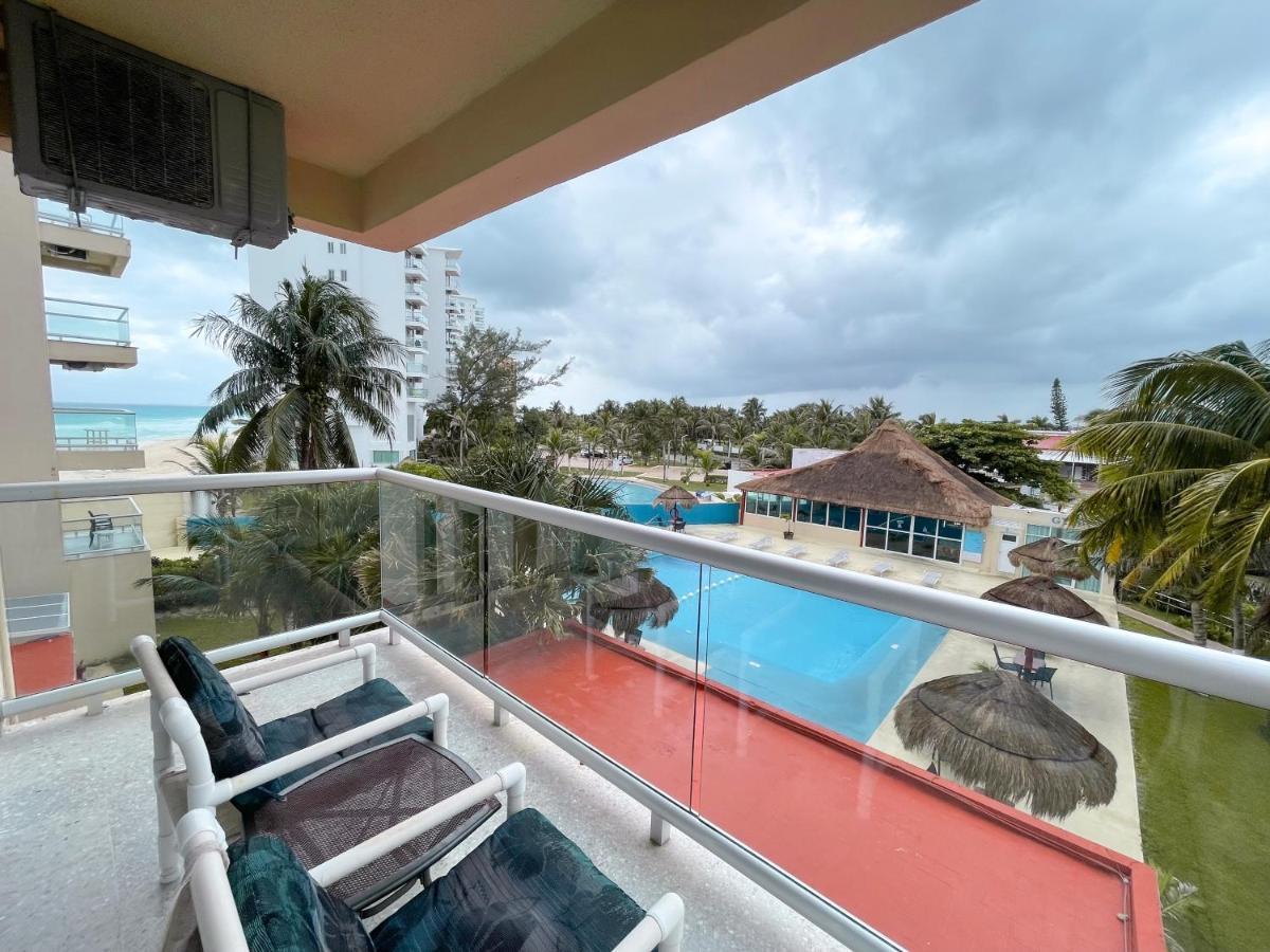 Luxury Caribbean Condos By Salvia Cancun Beachfront Bagian luar foto
